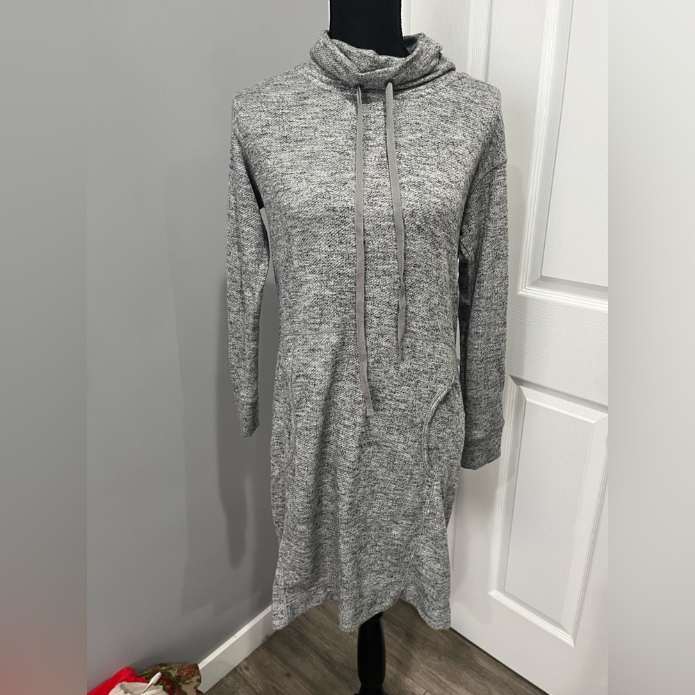 Max Studio [Weekend] XS gray cowl neck sweatshirt dress.